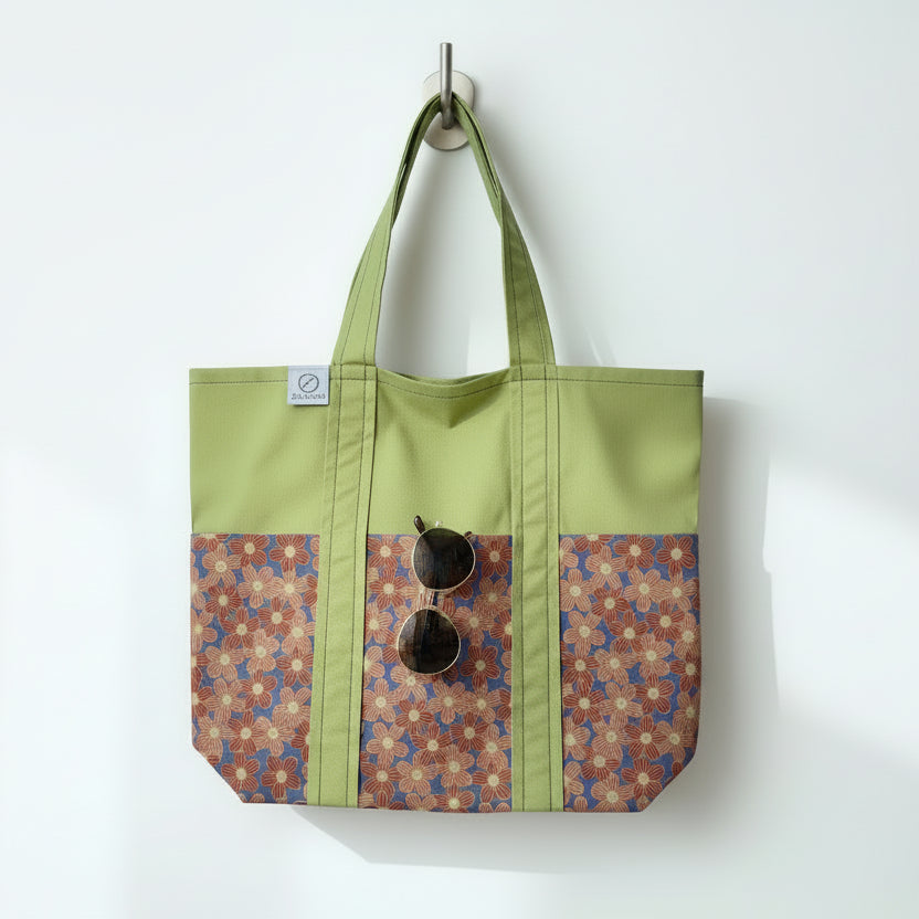 Tote Bag with Outside Pockets - Flower Pattern