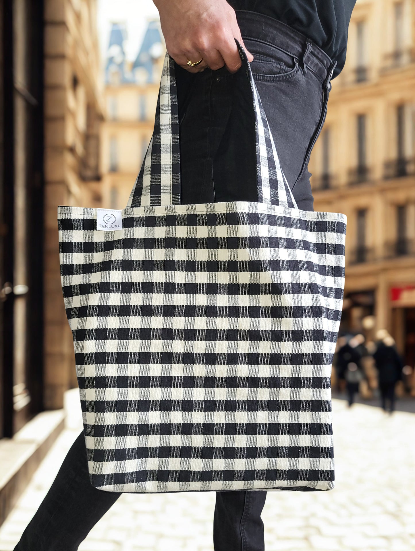 tote bag (black & white)